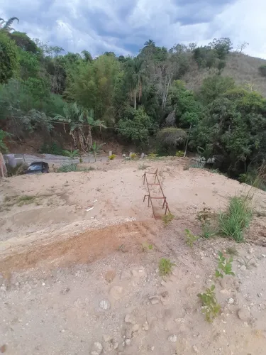 Chácara na vila principal em Barra Mansa 
