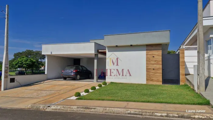 Casa com 3 dormitórios à venda, 170 m² por R$ 635.000,00 - Nucleo Habitacional Lucia Taran