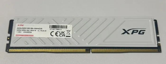 MEMORIA XPG 16GB 3200 MHZ