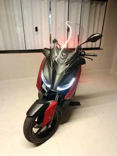 Xmax