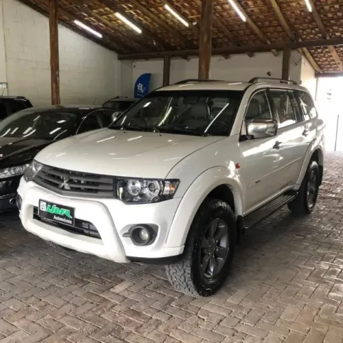 Mitsubishi Pajero Outdoor 3.2 4X4 T.i. Dies.5p Aut. 2018