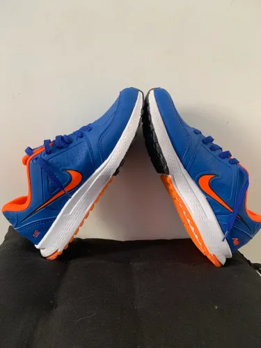 Tênis Esportivo Azul e Laranja Estilo Running