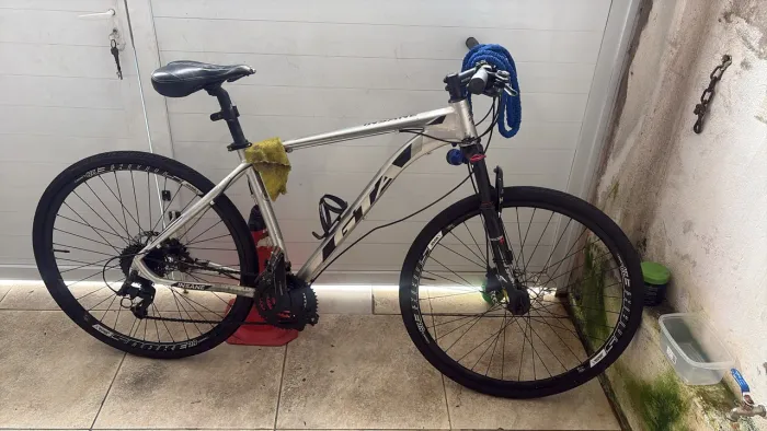 Bicicleta gta insane aro 29 freio hidráulico
