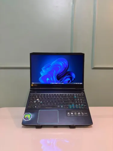 Predator Helios300 - i7-16gb-gtx1660ti