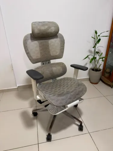 Cadeira Ergonômica Sensetup Cosy T03 Mesh Branco + Apoio de Pés