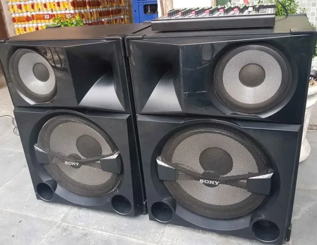 Caixa de som amplificada Sony
