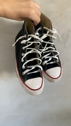 Desapego! All Star Original R$ 100 Tamanho 35 (calça 36) Pouco uso.