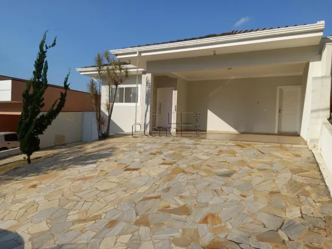 Casa para Locação no Condomínio Portal do Jequitibá em Valinhos, no bairro Pinheiro.