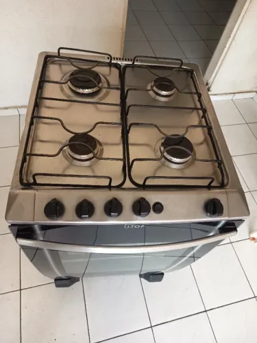 Fogão de 4 bcs