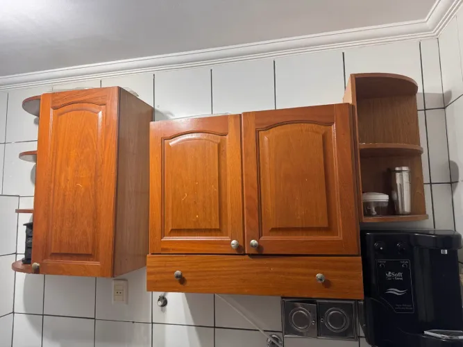 Armario de cozinha madeira 