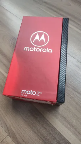 Caixa para smartphone Moto Z3play