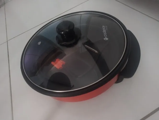 Vendo 240 tá nova somente venda panela elétrica retirar no laranjeiras