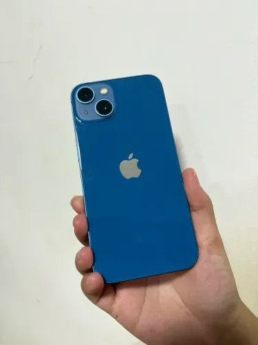 iPhone 13