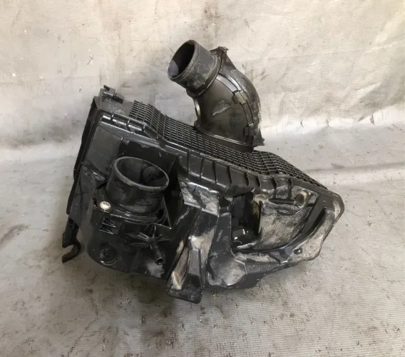 Caixa do Filtro de ar 1.0 Renault Logan  2015 a 2023