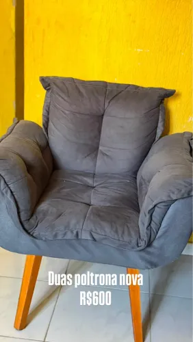 Duas Poltronas