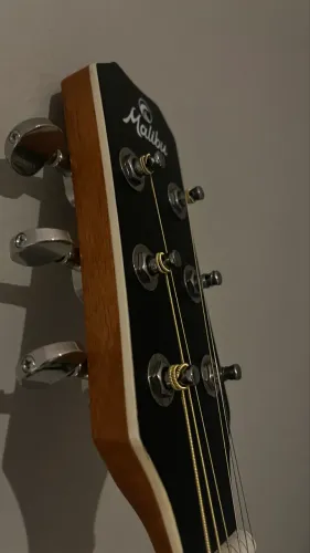 Violão Malibu novo 
