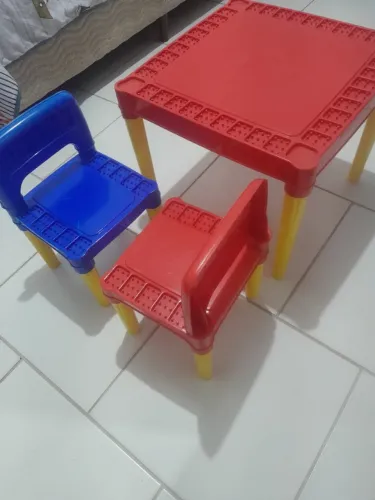 Mesa Infantil com Cadeiras