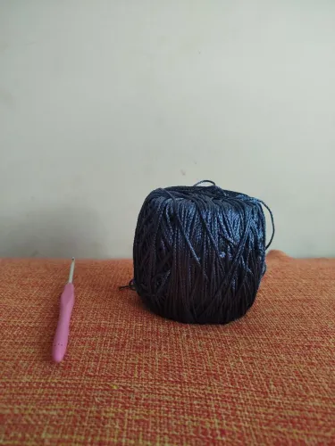 Agulha 3,5mm + linha de Nylon para crochê
