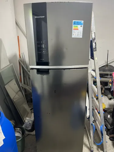 Geladeira Brastemp BRM54 Frost Free 400L Inox Econômica