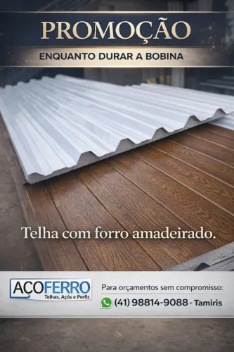 Telha com forro amadeirado.