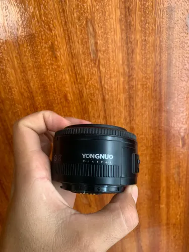 Lente Yongnuo 50mm f1.8 para cânon 