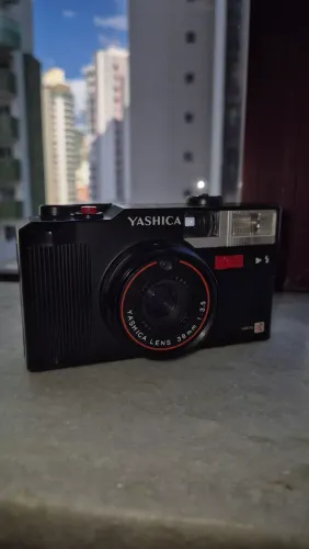 Camera yashica