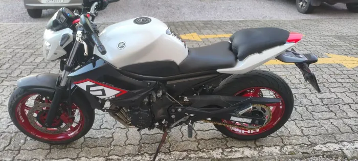 Baixei pra vender rápido,Vendo a mais nova XJ6 de Natal 
