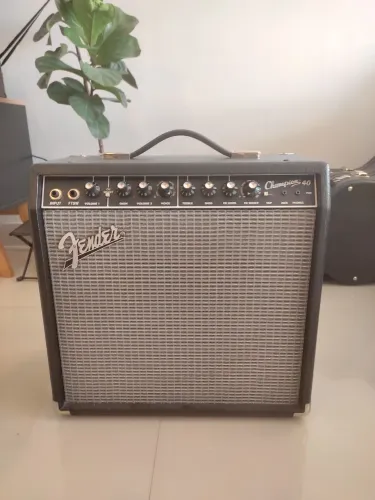 Amplificador Fender Champion 40