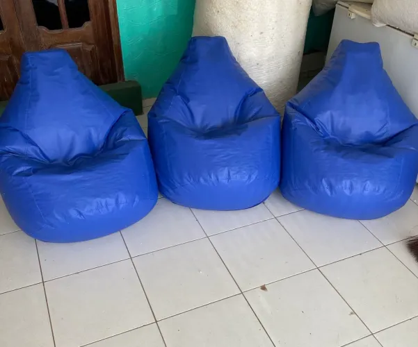Puffe Pera Azul Royal