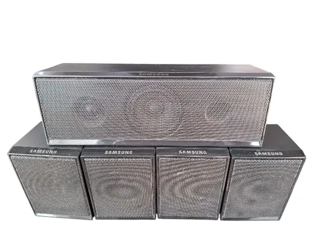 5 caixas acústicas com plugs para Home Theater Samsung