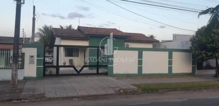 CASA COM 3 QUARTOS Á VENDA POR R$ 700.000,00 NO JD DAS PRIMAVERAS EM SINOP/MT - GADANI IMÓ