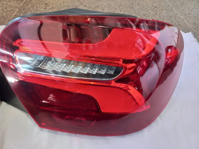 LANTERNA MERCEDES-BENZ A45 amg