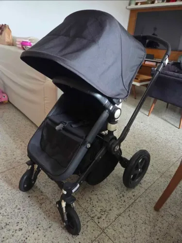 Carrinho de Bebê Importado Bugaboo + Diversos Acessórios
