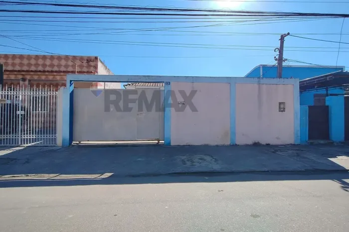 Charmosa Casa para Alugar em Realengo, RJ