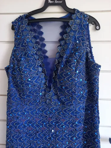 Vendo vestido de festa