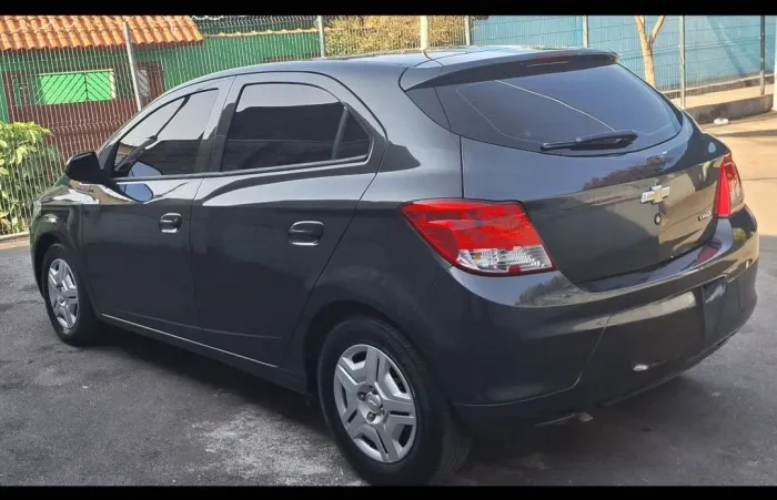 Chevrolet Onix JOY Hatch 1.0 8V Flex Mec. 4P 2017