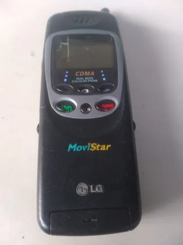 Vendo celular antigo movistar LG.
