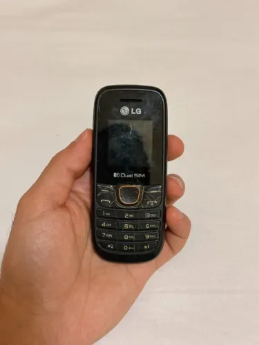 Celular LG A275 Dual SIM - Não Funciona - Para Peças / Coleção