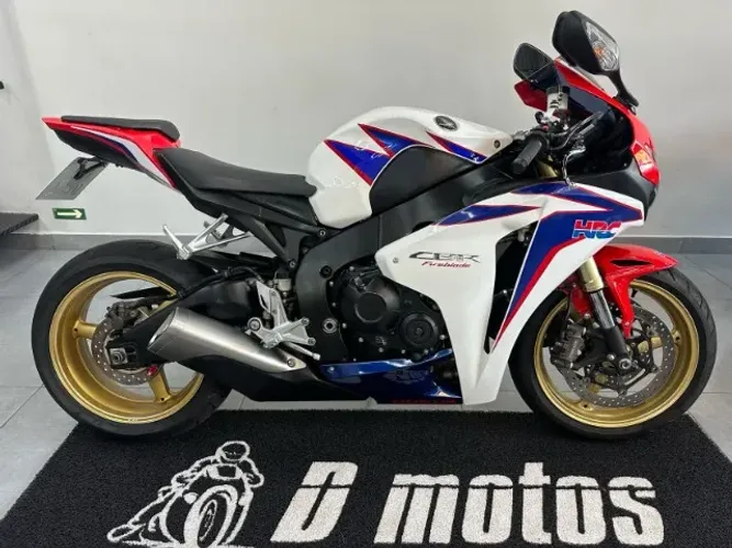 HONDA CBR 1000RR FIREBLADE