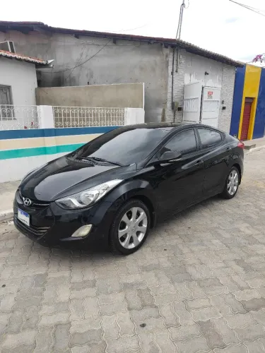 Hyundai Elantra GLS 1.8 16V Aut. 2012