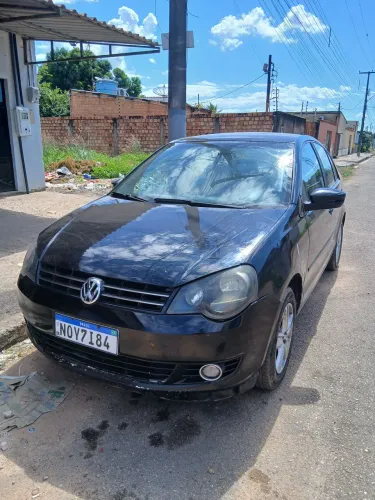 Volkswagen Polo Sed. Comfort. 1.6 MI Tot. Flex 8V 2012