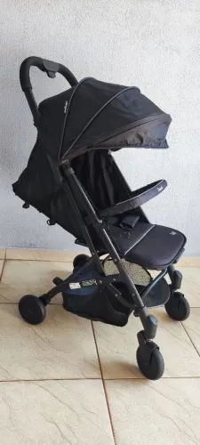 Carinho de bebe usado novinho
