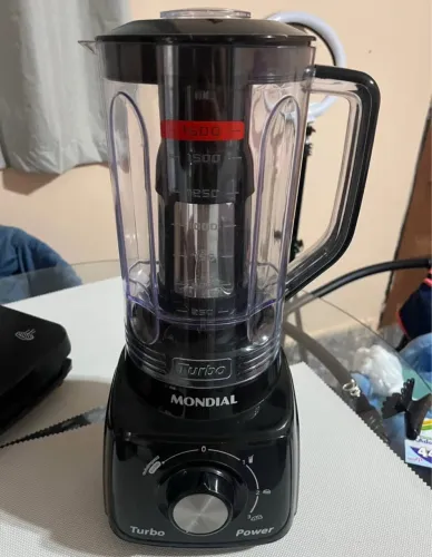 Liquidificador, Sanduicheira e Garrafa 