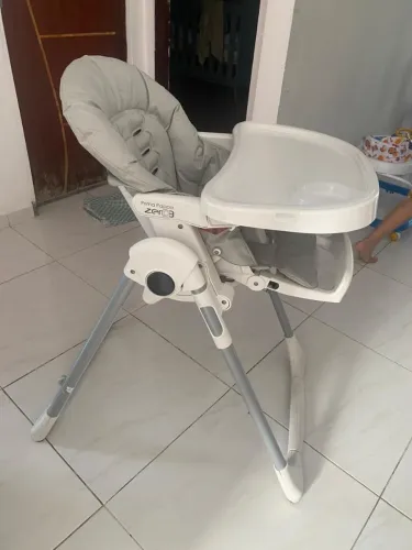 Cadeira de alimentação