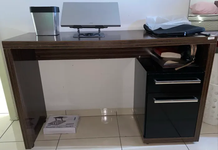 VENDO MESA PARA ESCRITÓRIO