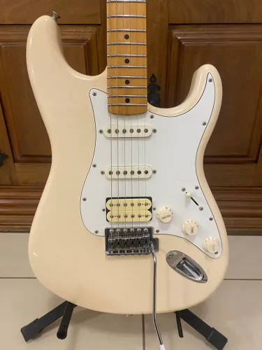 Fender Stratocaster MIM 2011