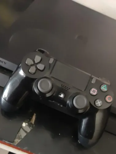 Ps4 Slim 2015a com jogos e controle att 12.50