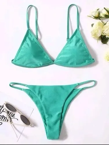 Lote de roupa feminina (MODA PRAIA)