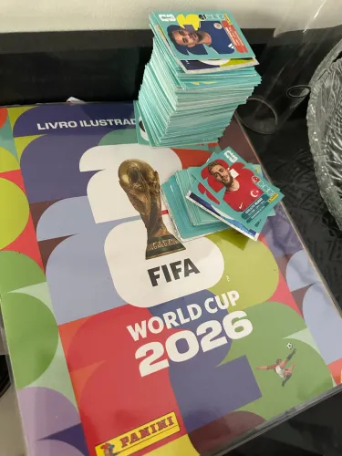 Álbum copa do mundo 2026 quase completo