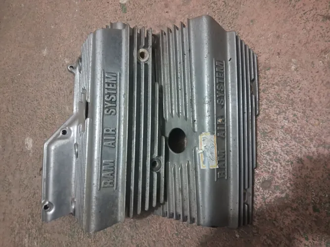 Tampa cabeçote motor suzuki gt 380/550